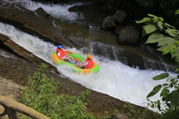 南川神龙峡漂流3.jpg